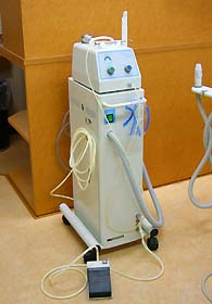 �v�`�E�z���C�g�j���O�ɂ��G�A���X�e�[�V����